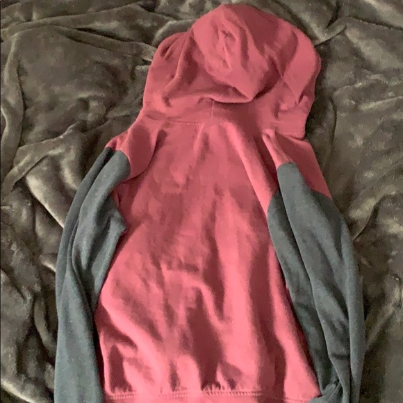 Maroon and gray zip up hoodie - Picture 3 of 3